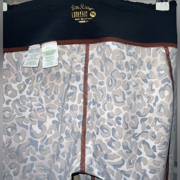 Lilly Pulitzer Chocolate X Onyx My Favorite Spot Weekenders, Medium, NWOT - Picture 6 of 6